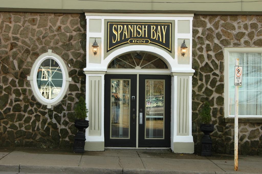 Spanish Bay Inn, Canada Sydney Exteriér fotografie